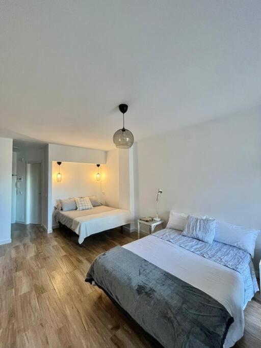 Acogedor Estudio 650 M De Playa Fuengirola Luaran gambar